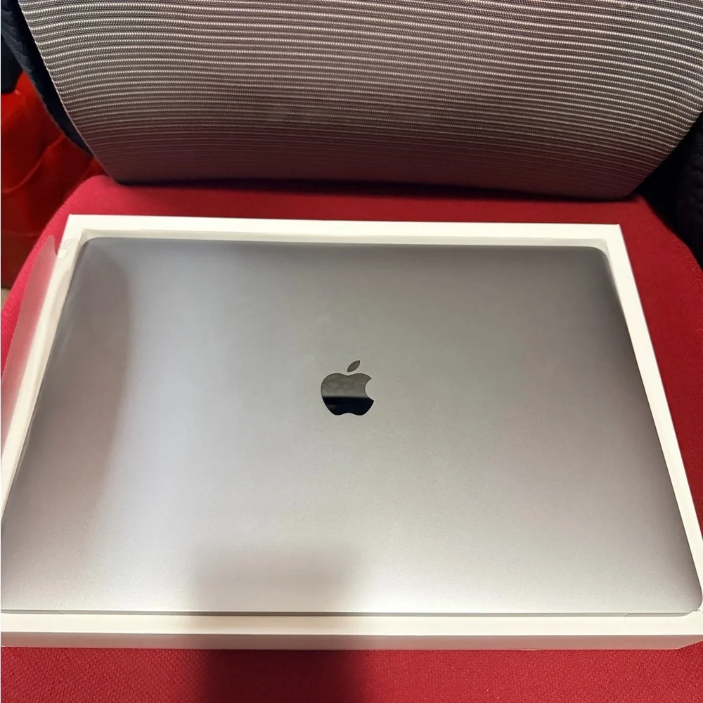 Apple MacBook Pro 16 inches 2019- Sleek Gray. Mint condition.